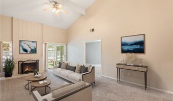 909 S S. Lake Summit Dr, Anaheim, CA 92807