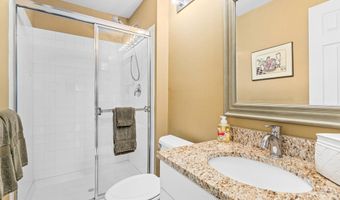 2406 GRETTER Pl, Alexandria, VA 22311