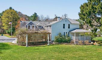 69 County Rd, Bourne, MA 02532