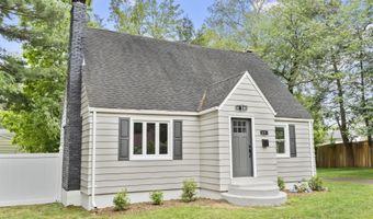17 Brookdale Ave, Bloomfield, CT 06002