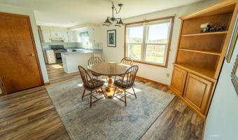 7533 Selby Rd, Athens, OH 45701