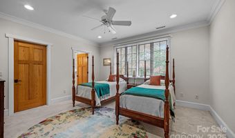 47 Cedar Hill Dr, Asheville, NC 28803