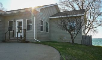198 W Lake Dr, Arlington, SD 57212
