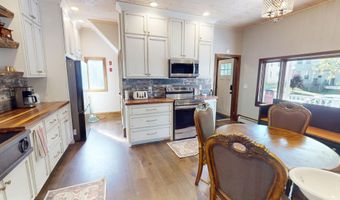 84 Cedar St, Bangor, ME 04401