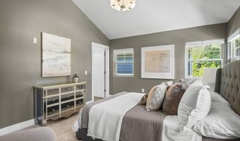 10 Roxbury Rd, Madison, WI 53704