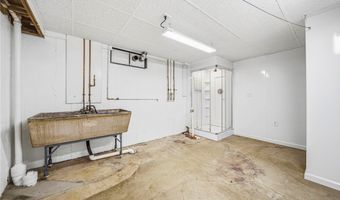 1118 Terrell Dr, Akron, OH 44313