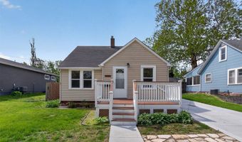1133 Prairie St, Adel, IA 50003