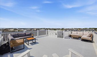 115 9TH St, Beach Haven, NJ 08008