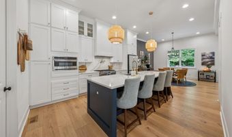 11900 Harris Rd, Alpharetta, GA 30076