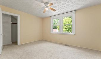 5916 Woodmont Ave, Cincinnati, OH 45213