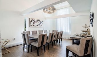 210 Kentucky Way, Freehold, NJ 07728