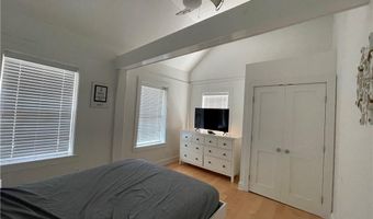 5 Division St, Newport, RI 02840
