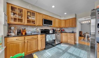 301 CHEROKEE Cir, Ambler, PA 19002