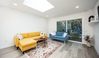 810 E Washington Ave E, Escondido, CA 92025