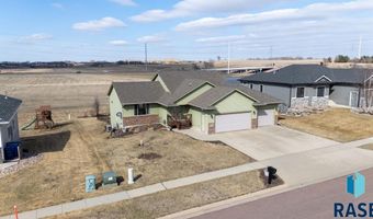 1600 E Liberty Cir, Brandon, SD 57005