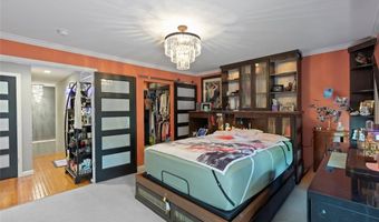 608 Highview Circle Dr, Ballwin, MO 63021