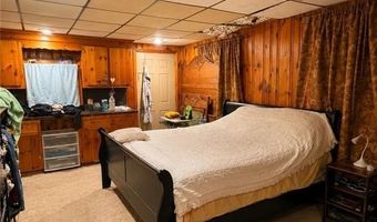 10 Woodridge Dr, Burrillville, RI 02839