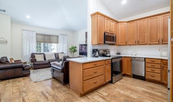 62 Sarah Ct, Amityville, NY 11701