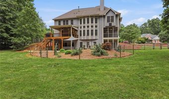 127 Laurel Ridge Dr, Alpharetta, GA 30004