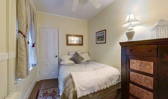 616 Thames St 1, Newport, RI 02840