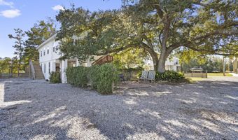 11046 New York St, Bay St. Louis, MS 39520