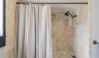 2039 Mckinzie Ave, Idaho Falls, ID 83404