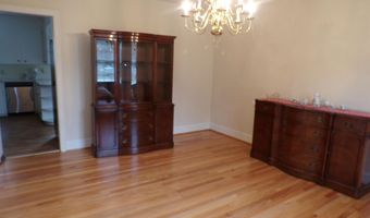 302 Baskin Ave, Bishopville, SC 29010