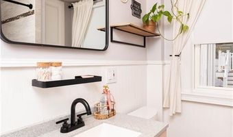 38 Bridgton Rd, Cranston, RI 02910