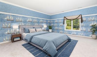 16 Thistle Holw 16, Avon, CT 06001