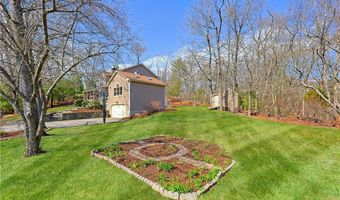 54 Paine Rd, Cumberland, RI 02864