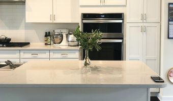 2856 RIDINGTON Rd, Ann Arbor, MI 48105