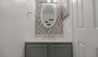 8207 CEDAR LANDING Ct, Alexandria, VA 22306