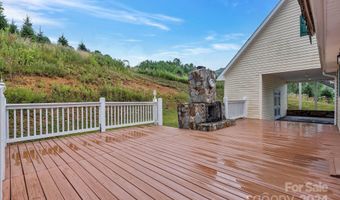 118 Paupers Ridge Ln, Banner Elk, NC 28604