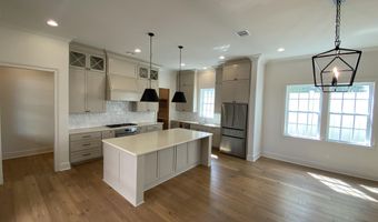 2110 Belfleur St, Baton Rouge, LA 70808