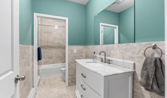2262 Allenwood Rd, Allenwood, NJ 08720