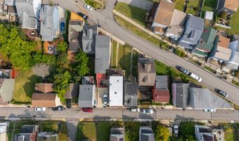 2703 Burham St, Airville, PA 15203