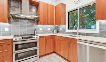 8004 PARK OVERLOOK Dr, Bethesda, MD 20817