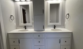 6860 W DESIGN Dr, Appleton, WI 54942