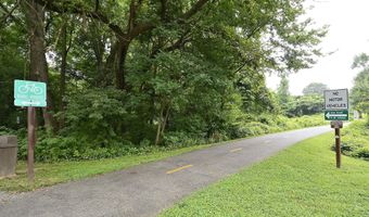 6631 WAKEFIELD Dr 319, Alexandria, VA 22307