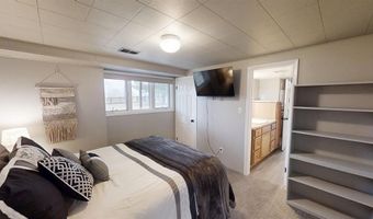 39 Valley Dr, Casper, WY 82604