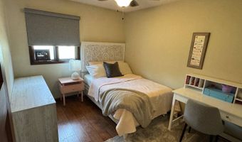 322 5th St E, Bottineau, ND 58318