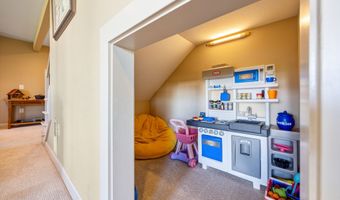 417 33rd St SW, Altoona, IA 50009