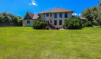 2410 Quail Run Blvd, Aberdeen, SD 57401