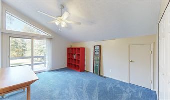 563 E Acadia Pt, Aurora, OH 44202