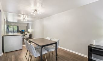 1405 E Central Rd 122C, Arlington Heights, IL 60005