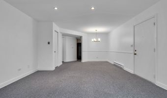 730 N Briar Hill Ln 5, Addison, IL 60101