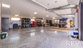 21 Tailwinds Dr, Cody, WY 82414