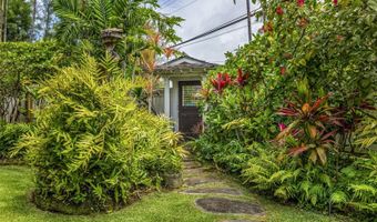 1036 Mokulua Dr, Kailua, HI 96734