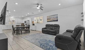 1092 E NEWLAND Dr, Chandler, AZ 85286