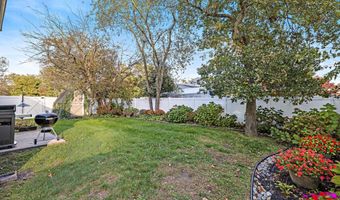 501 Spray Ave, Beachwood, NJ 08722